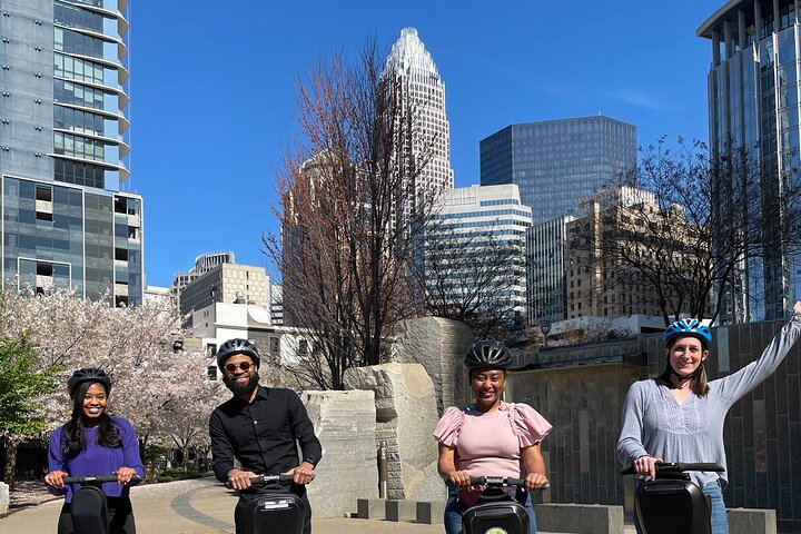 Visite en Segway de 90 minutes du quartier historique d'Uptown à Charlotte