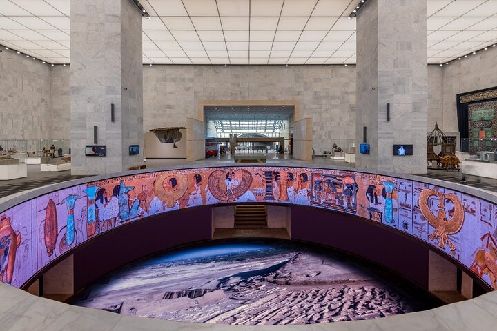 Do porto de El Sokhna: visita guiada à Pirâmide de Gizé e ao Museu Nacional