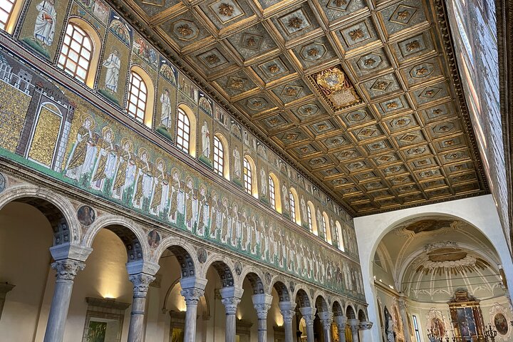 Tour esclusivo a piedi privato di Ravenna con un esperto locale