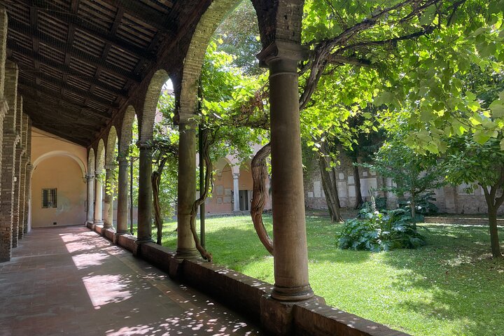Tour esclusivo a piedi privato di Ravenna con un esperto locale