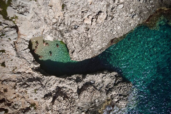 Favignana och Levanzo, Egadiska öarna turnerar med båt från Trapani