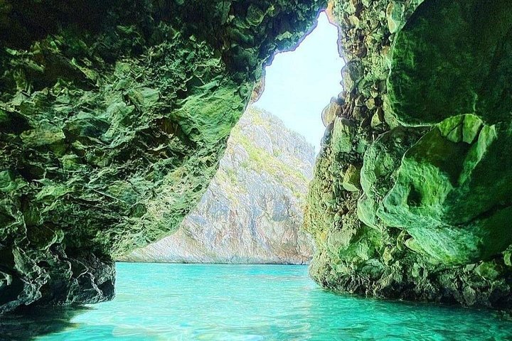 Private Tour to Haxhi Ali, Sazan and Karaburun Secret Beaches