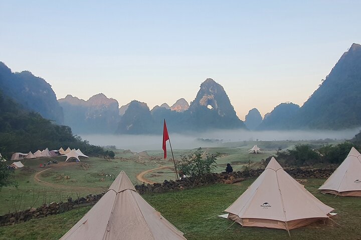 Heldagstur i Cao Bang Ban Gioc Waterfall Angel Eye Mountain