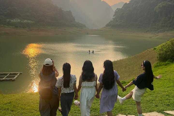 Heldagstur i Cao Bang Ban Gioc Waterfall Angel Eye Mountain
