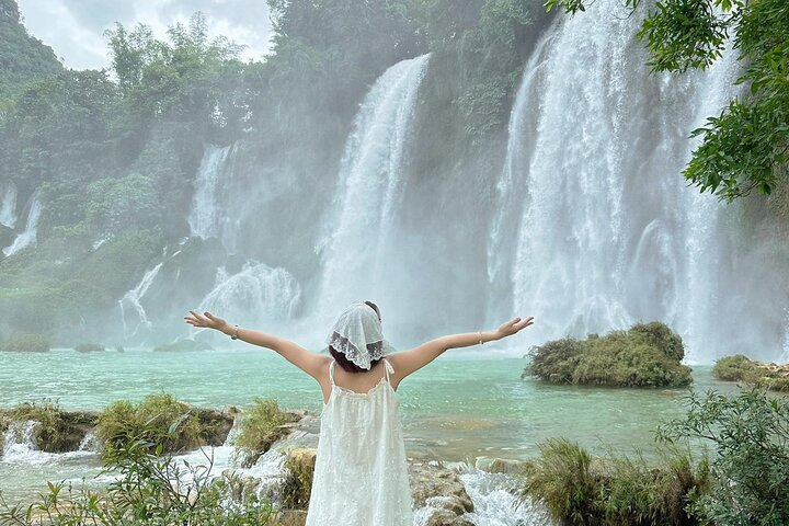 Heldagstur i Cao Bang Ban Gioc Waterfall Angel Eye Mountain