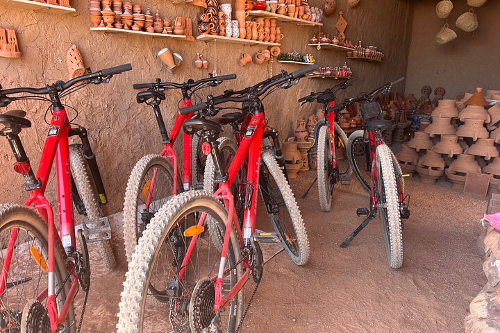 Privater halbtägiger Mountainbike-Ausflug zur Entdeckung der Skoura Palmeraie