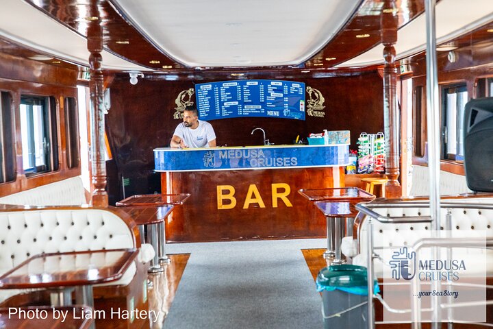 Medusa krydstogter: 4-timers Turtle Chill-Out Cruise / Frokost – Protaras