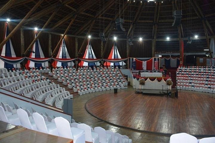 Tour della città di Nairobi e visita pomeridiana a Bomas del Kenya