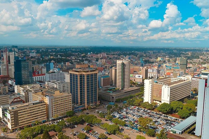 Tour della città di Nairobi e visita pomeridiana a Bomas del Kenya