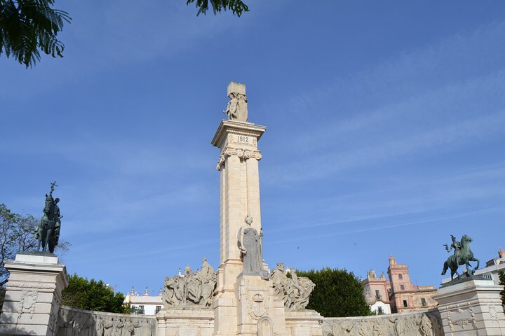 Vandringstur genom Cádiz: Berättelser från en lokal guides hand