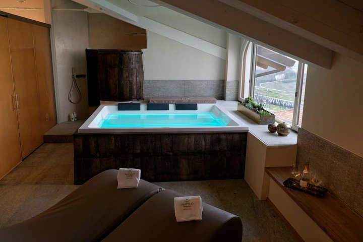 Privat jacuzzi og vinsmaking