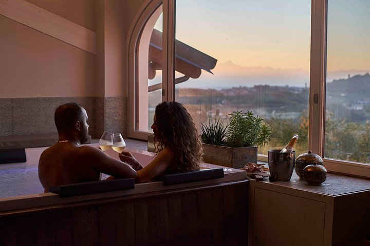 Privat jacuzzi og vinsmaking