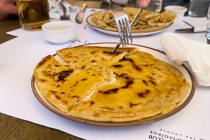 El delicioso recorrido gastronómico callejero de Chania