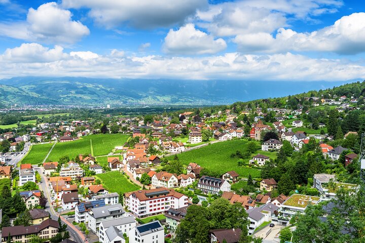 Tour privado a pie en familia cultural de Vaduz