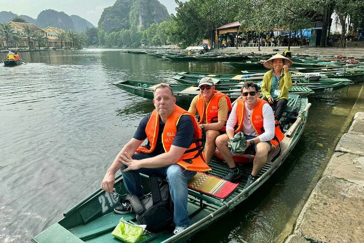 Ninh Binh Day Trip from Hanoi with Tam Coc Boat Ride