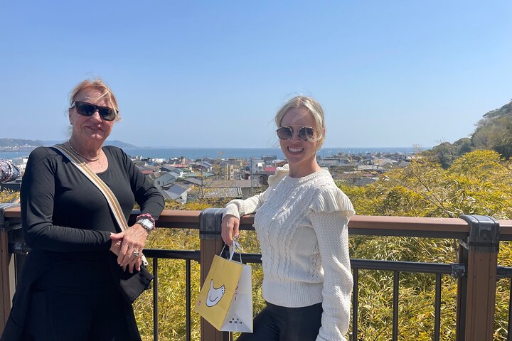 Kamakura Private Tour: Templer, natur og den store Buddha