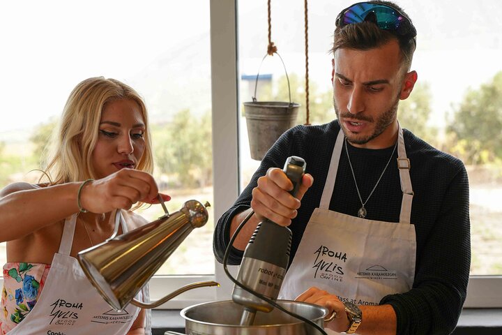 Lição de cozinha em grupo pequeno e degustação de vinhos na Prêmio vinícola