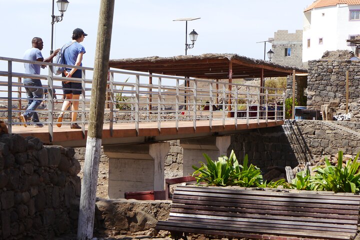 Visite de la plage et de la vieille ville – Histoire, culture et sites emblématiques