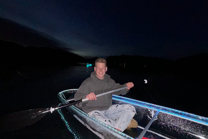 Restauranter i nærheten av Illuminated Glass Kayak Sunset Tour