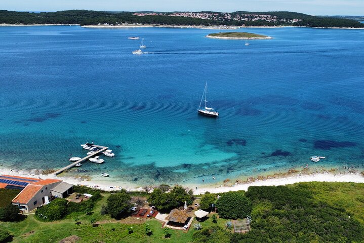 Medulin-Kamenjak Gita in barca di 5 ore Bevande ALL-INCLUSIVE su Sandra Boat