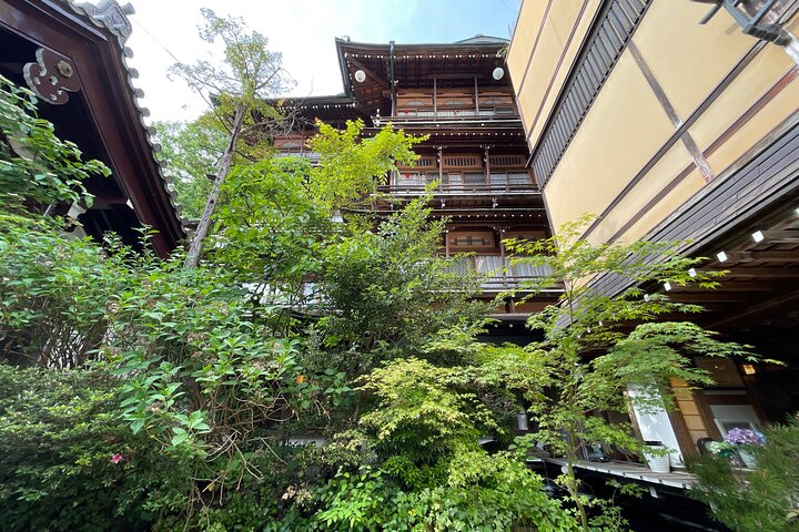Ontspannen Sneeuwapen & Shibu Onsen : Green Season Privétour