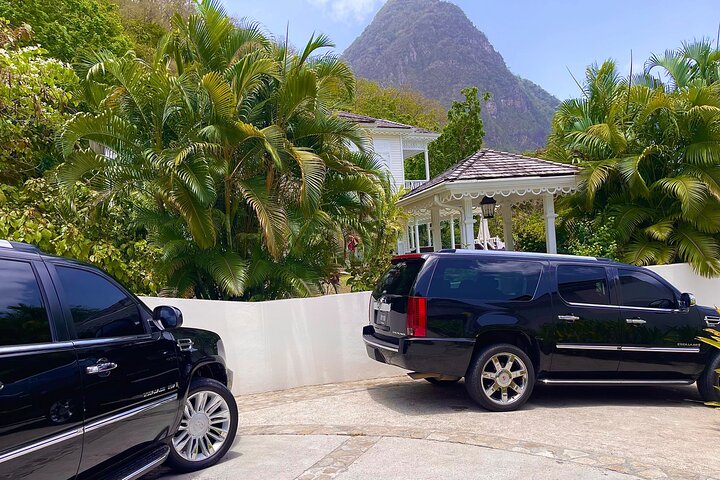 Private Luxury Round-Trip Transfer: Hewanorra International Airport
