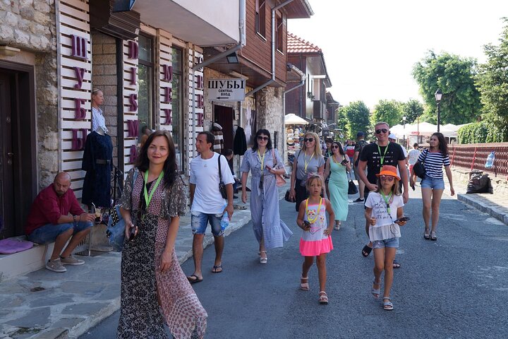 Tour guidato a piedi di Nesebar con visita alla cantina