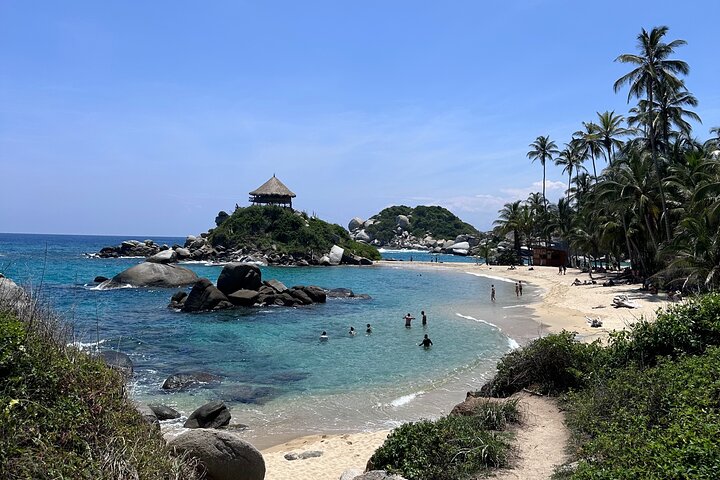 Privat Tayrona Hike till Cabo San Juan : Tvåspråkig Guide + Transport