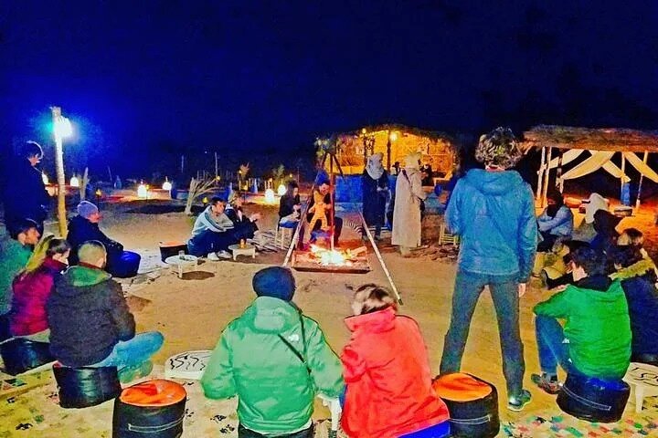 Camp privé de 2 jours dans le désert au départ d'Errachidia avec Camel Trek & Jeep