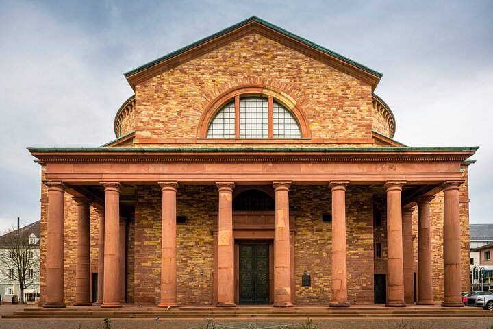 Självguidad rensningsjakt och stadsrally i Karlsruhe