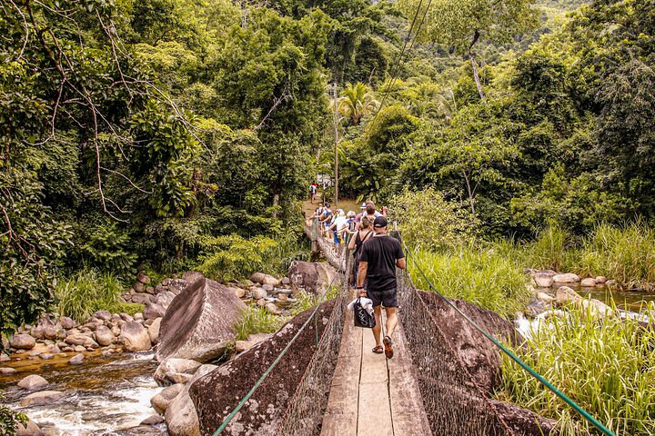 Vattenfall Jungle Jeep Adventure och Cachaca Tour från Paraty