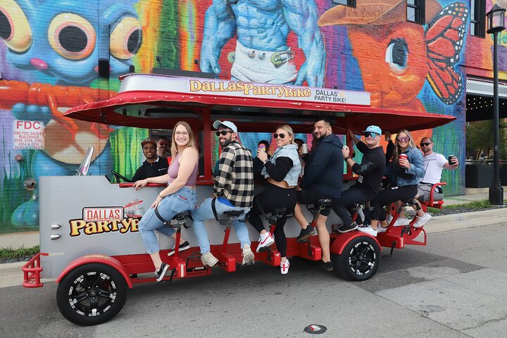 Party Bike Kneipentour in Deep Ellum und Downtown Dallas
