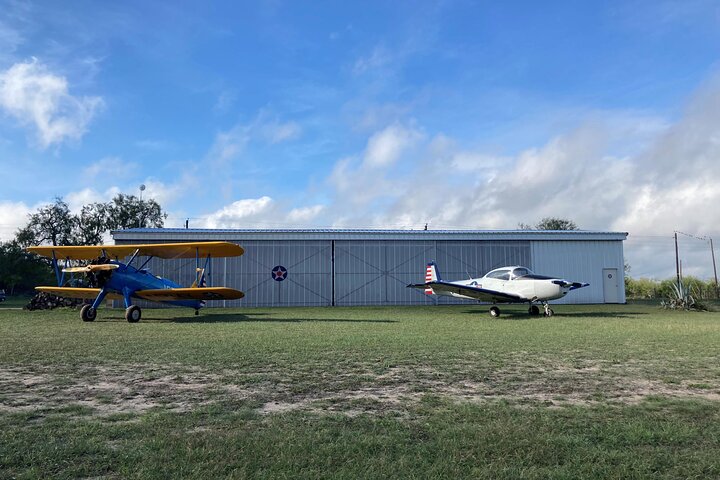Tour panoramico privato del Texas meridionale in un aereo storico