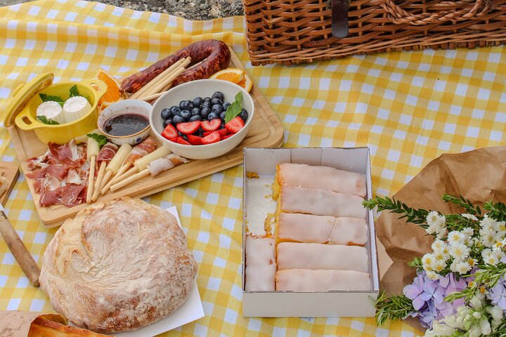 Melhor do Douro num Dia: Barco, Vinho e Almoço Familiar