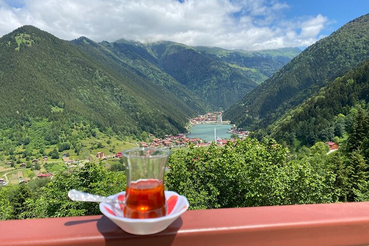 Trabzon Uzungol Natur grupptur med lokal teprovning