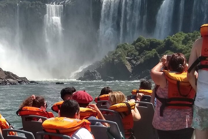 Gran Aventura Iguazu Falls: giro in fuoristrada e navigazione in barca a Iguazu