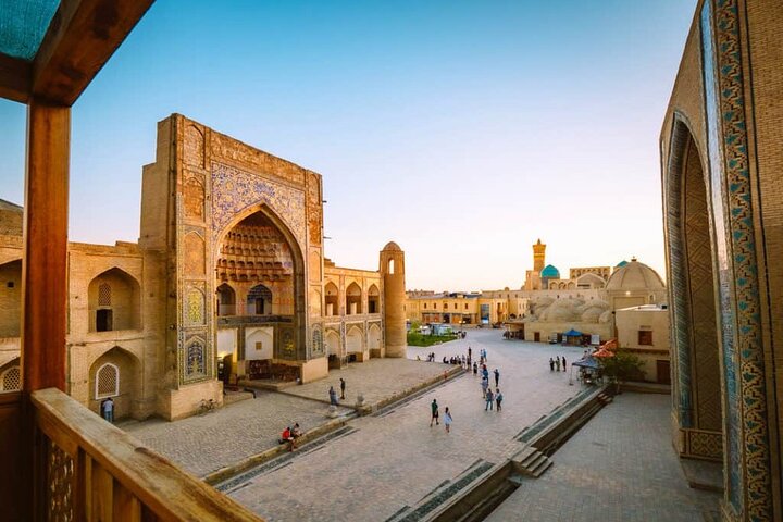 Bukhara Old Town Begeleide Tour met 16 iconische haltes