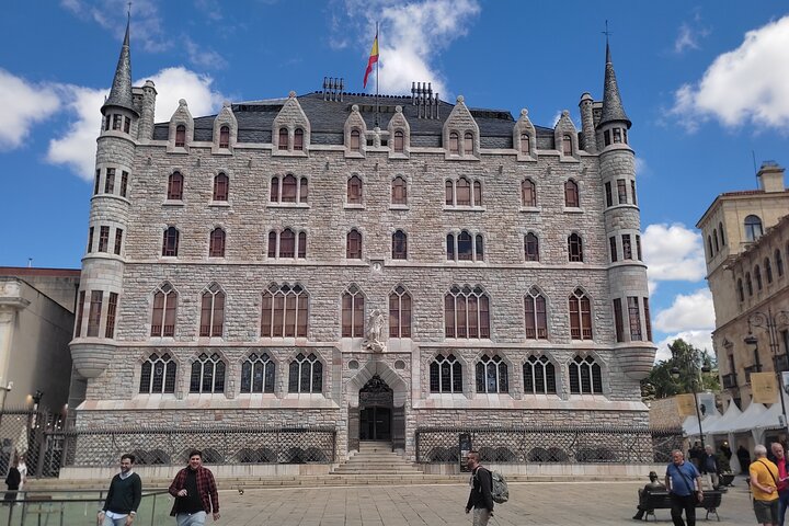 León: Guidet tur med en kunsthistoriker født i León (spansk)