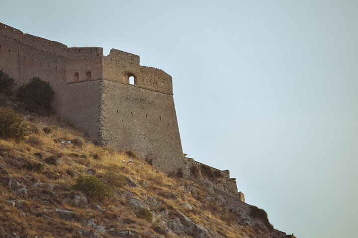 Segredos de Nafplio: passeio a pé privado com um guia turístico local