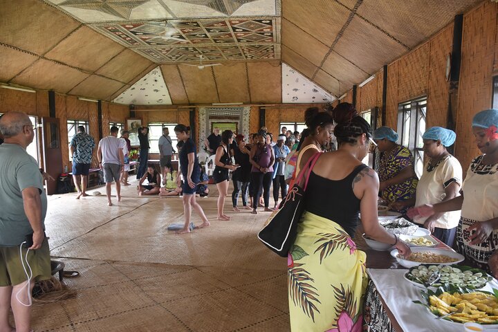Juwel von Fidschi inkl. Fidschi Dorf, Wasserfall & Mittagessen (Nadi Hotels)