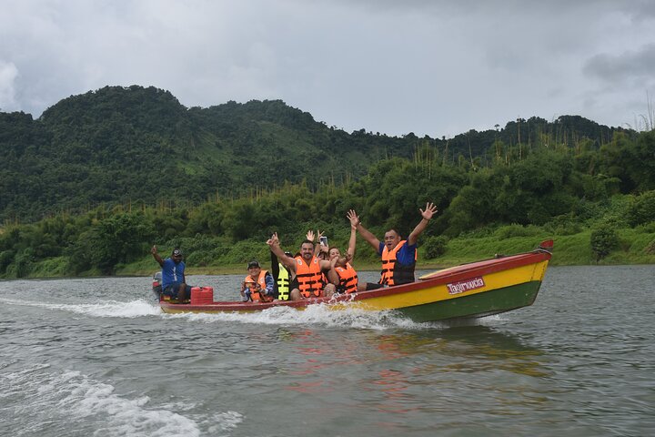 Juwel von Fidschi inkl. Fidschi Dorf, Wasserfall & Mittagessen (Nadi Hotels)