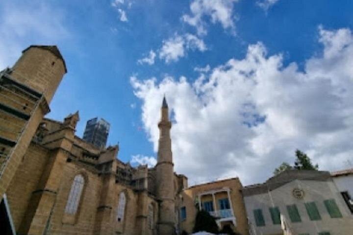 Privat dagstur i Nicosia og Kyrenia (Nicosia/ Kyrenia Hotels)