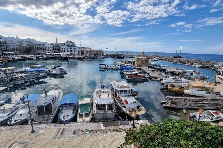 Privat dagstur i Nicosia og Kyrenia (Nicosia/ Kyrenia Hotels)