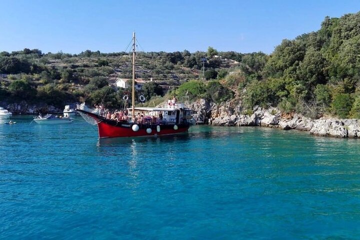 Upptäck Island Plavnik med ett piratskepp ALL INCLUSIVE !!