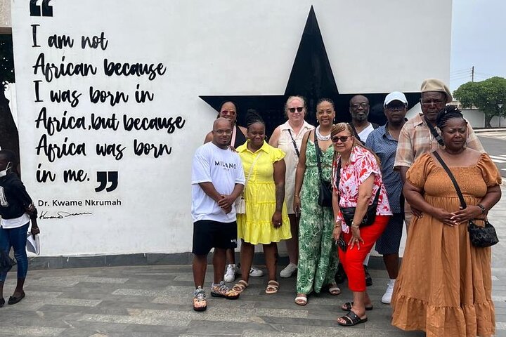 Ervaar de schoonheid, geschiedenis en cultuur van Accra in één dag