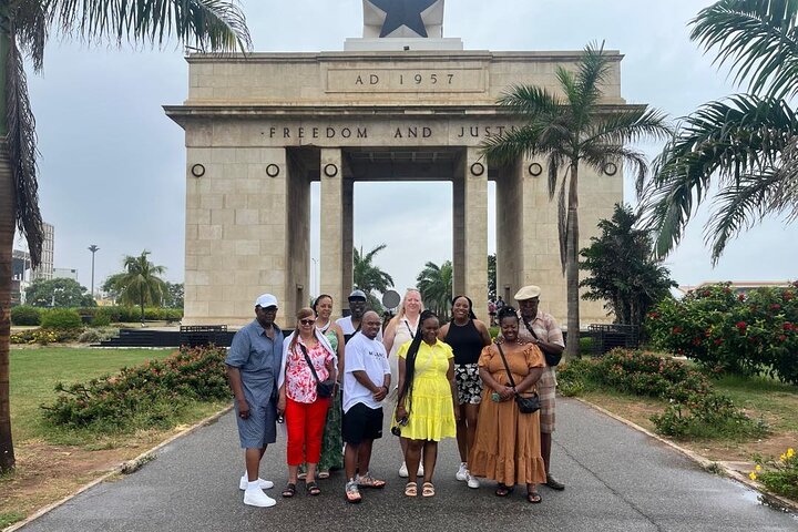 Ervaar de schoonheid, geschiedenis en cultuur van Accra in één dag