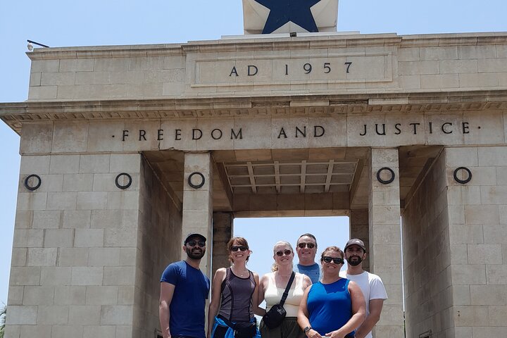 Ervaar de schoonheid, geschiedenis en cultuur van Accra in één dag