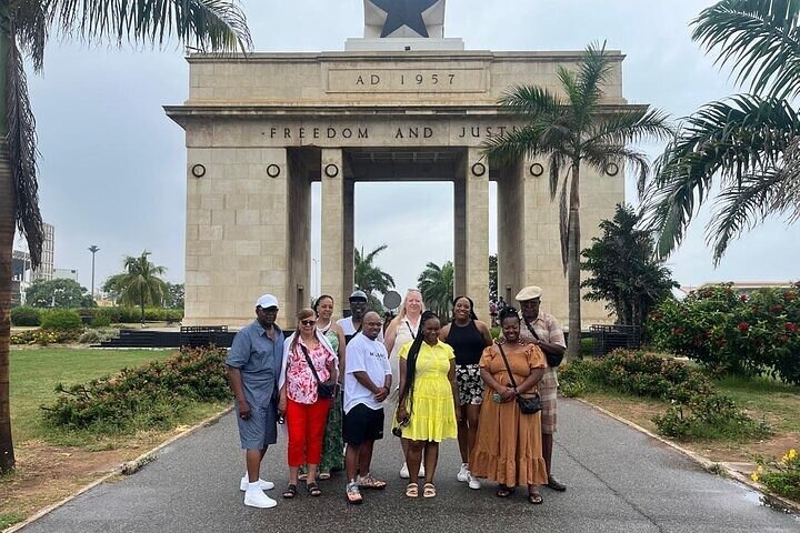 Ervaar de schoonheid, geschiedenis en cultuur van Accra in één dag