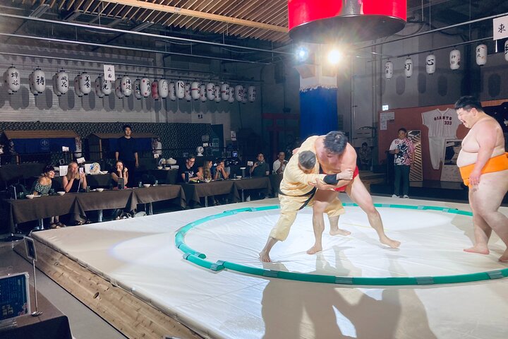 Närbild Sumo Experience på Ochi Stable: Wear Kimono in Stockholm