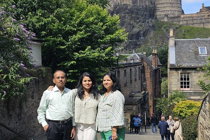 Glasgow: Privat guidad dagstur i Edinburgh i lyxig minibuss